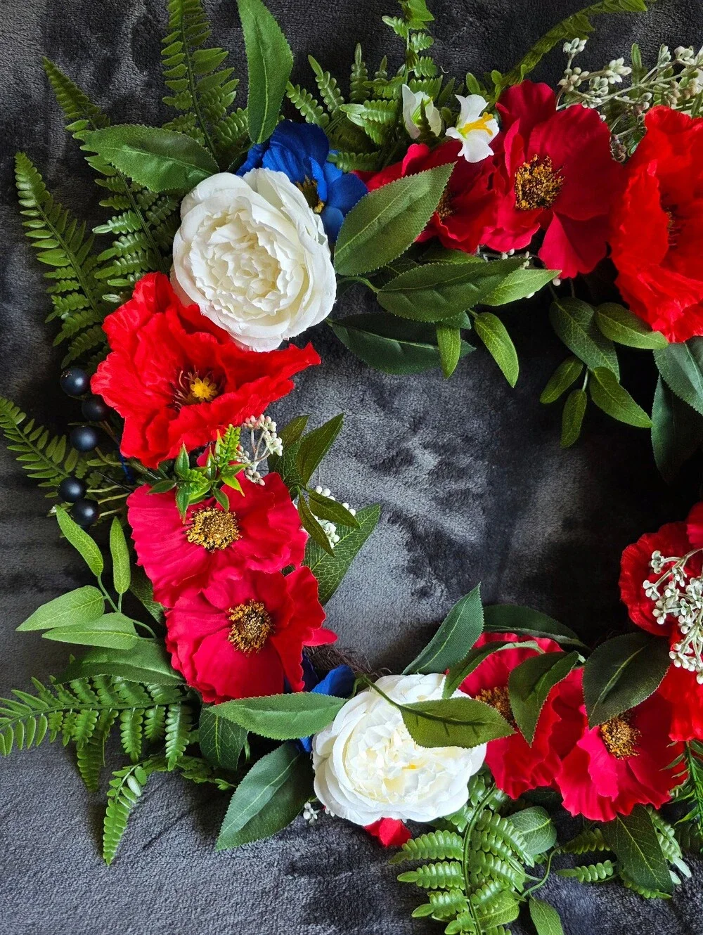 New viral TikTok 2026 patriotic Poppy Wreath Red White Blue, 22